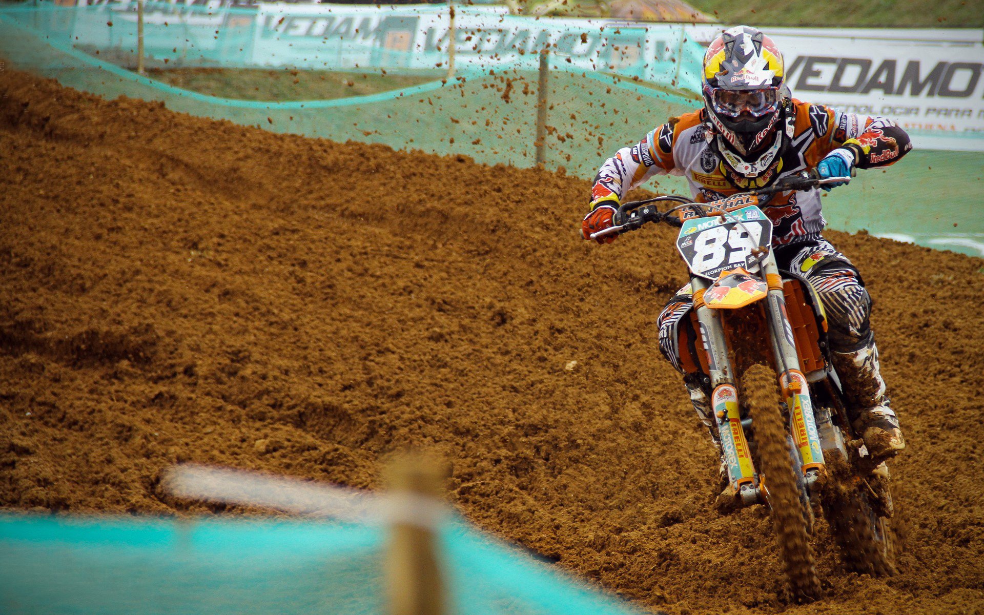 东道主法国首战告捷，2-0击败澳大利亚，法国对澳大利亚毁约